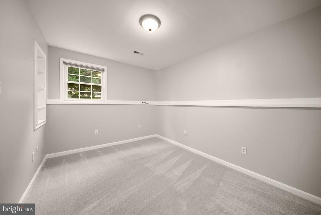 7678 Greenwood Way - Photo 42