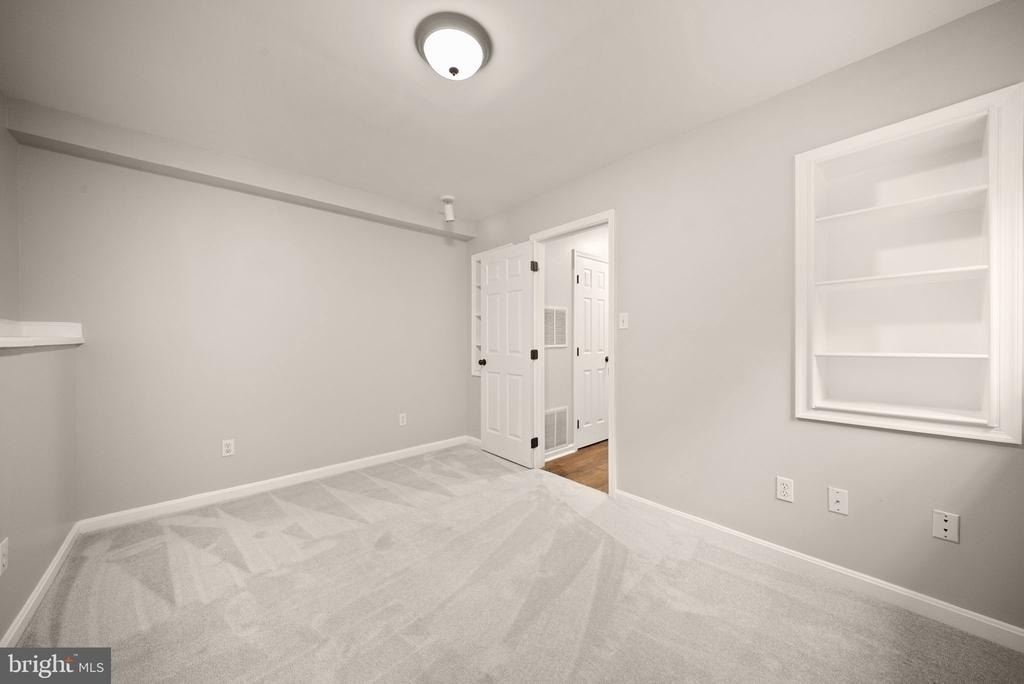 7678 Greenwood Way - Photo 44