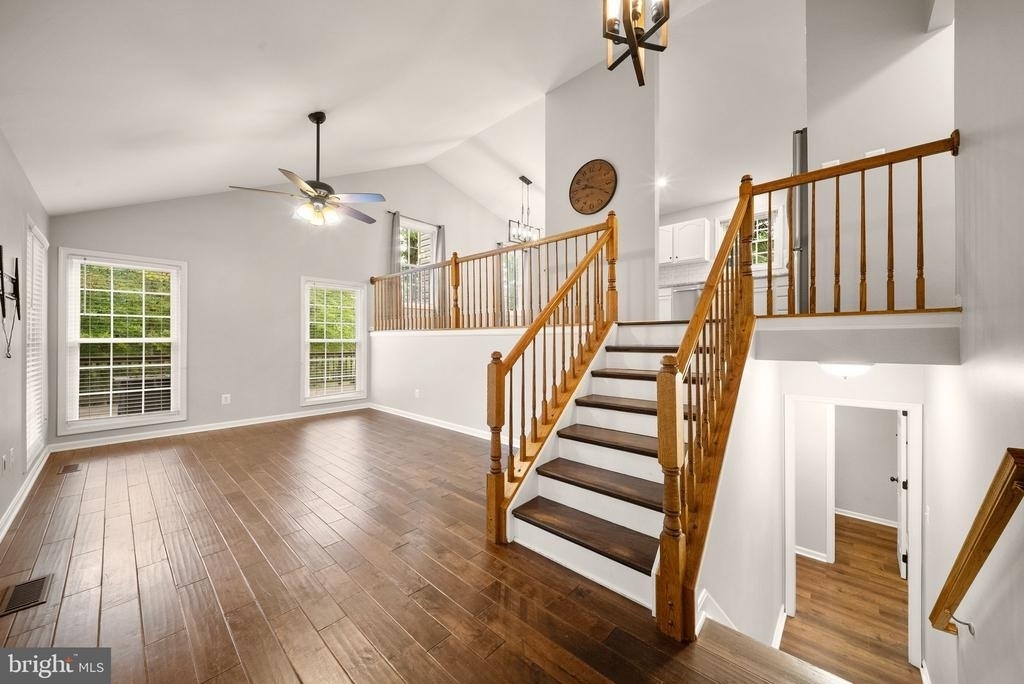 7678 Greenwood Way - Photo 5