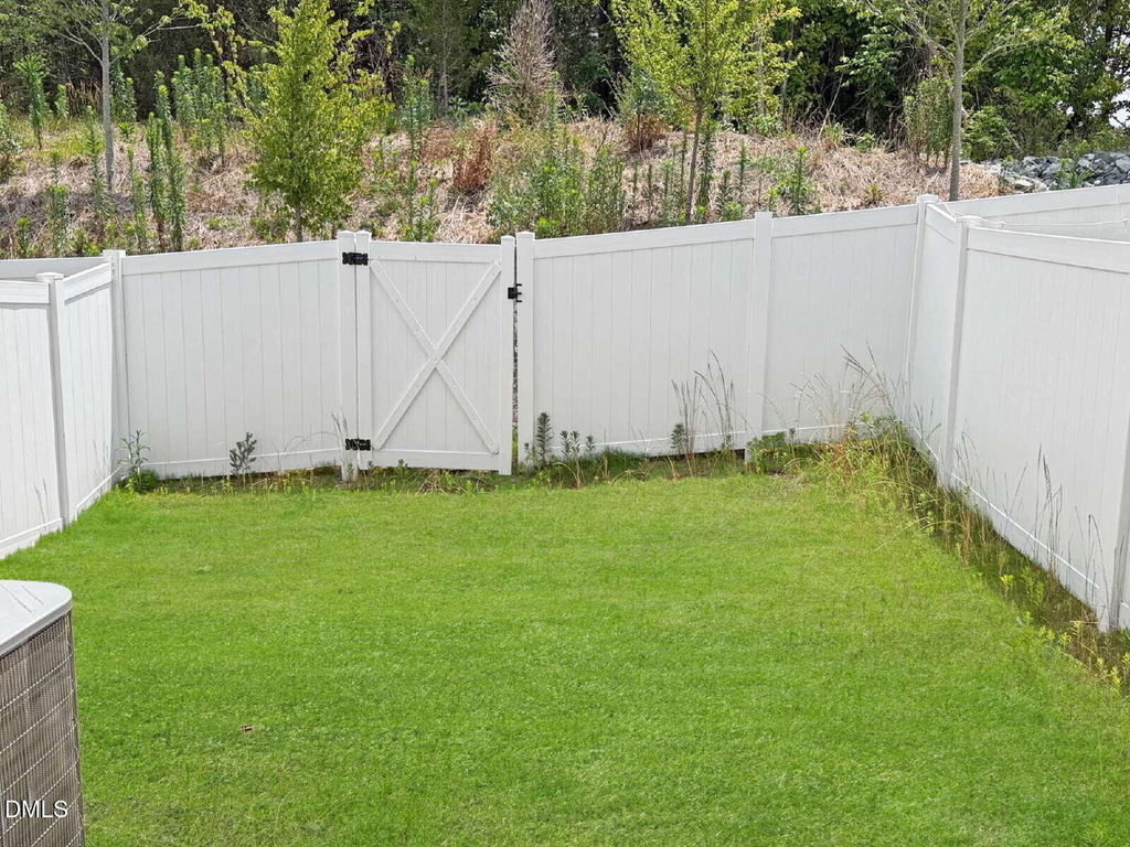 675 Rolling Fields Drive - Photo 18