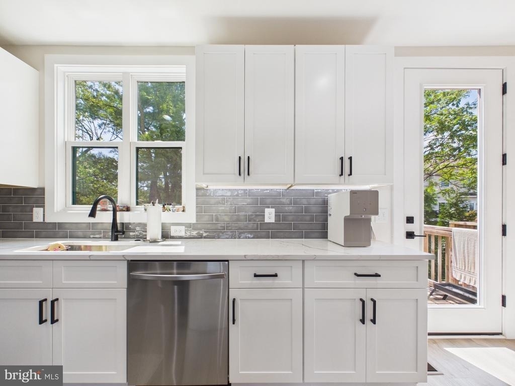 6332 Stevenson Ave Avenue - Photo 8