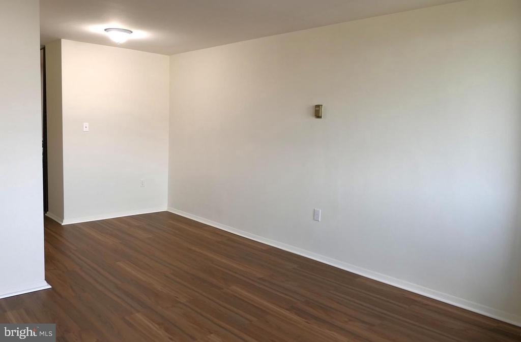 801 N Pitt Street - Photo 6
