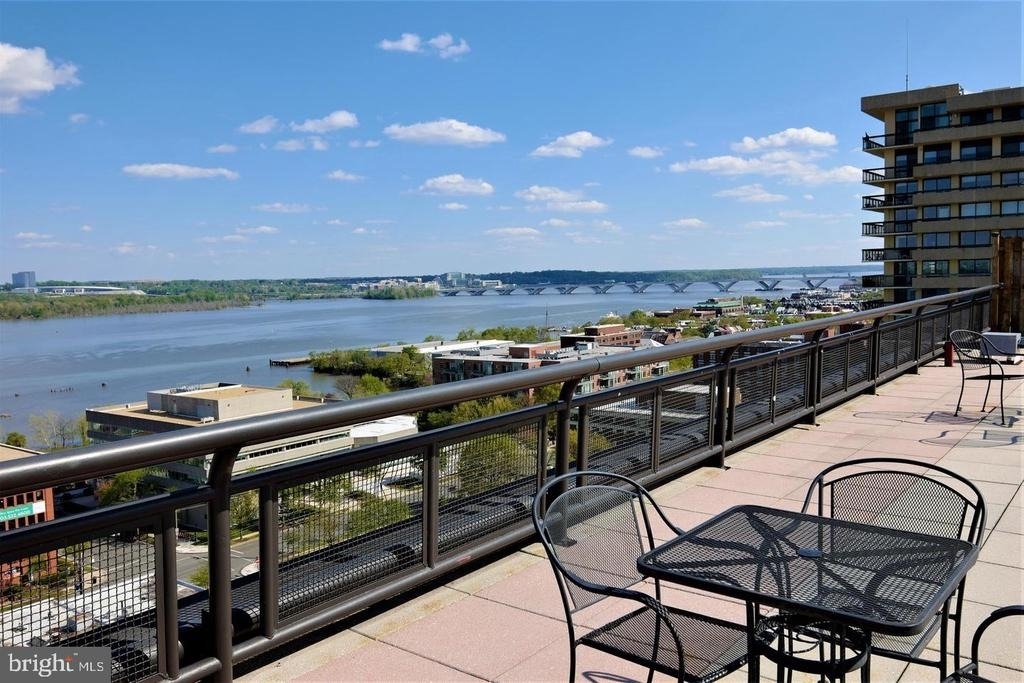 801 N Pitt Street - Photo 11