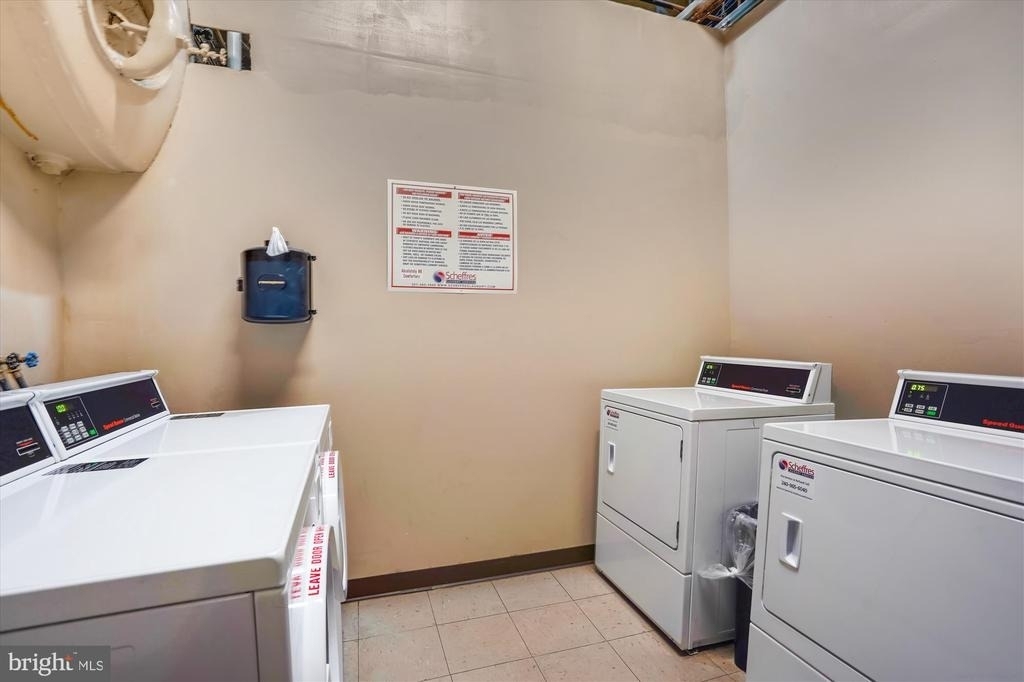 2030 N Woodrow Street N - Photo 26