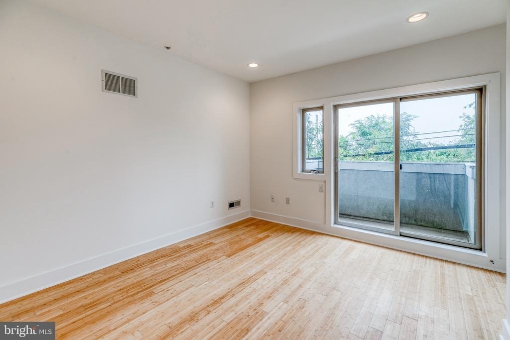412 N Front Street - Photo 26