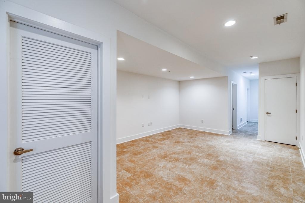 412 N Front Street - Photo 28