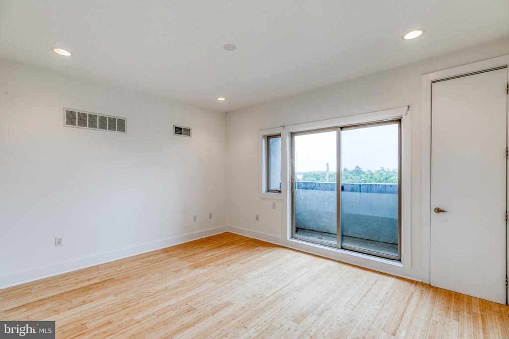 412 N Front Street - Photo 17