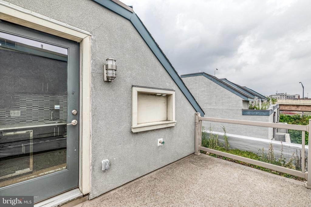 412 N Front Street - Photo 14