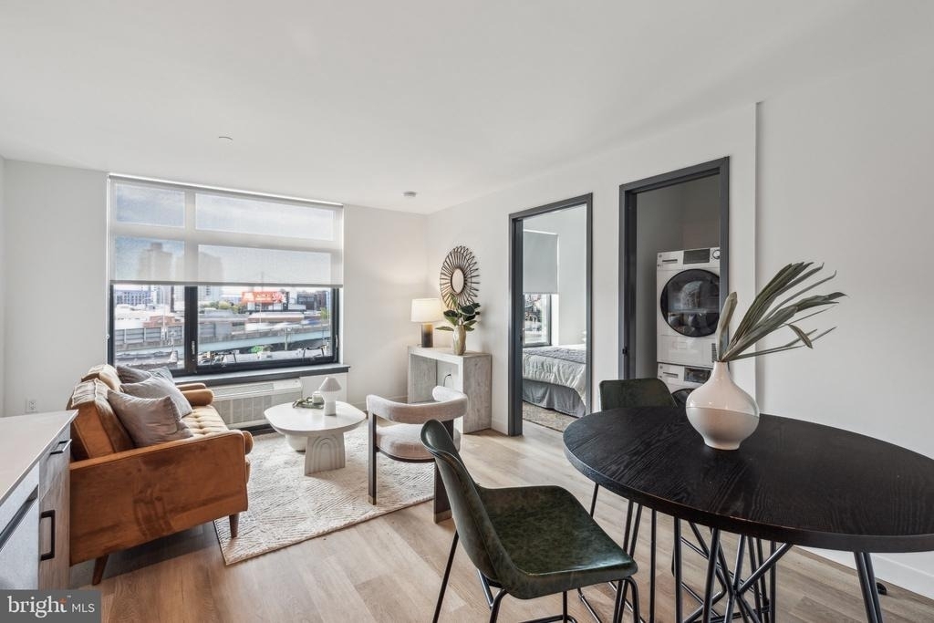 1122 Frankford Avenue - Photo 5