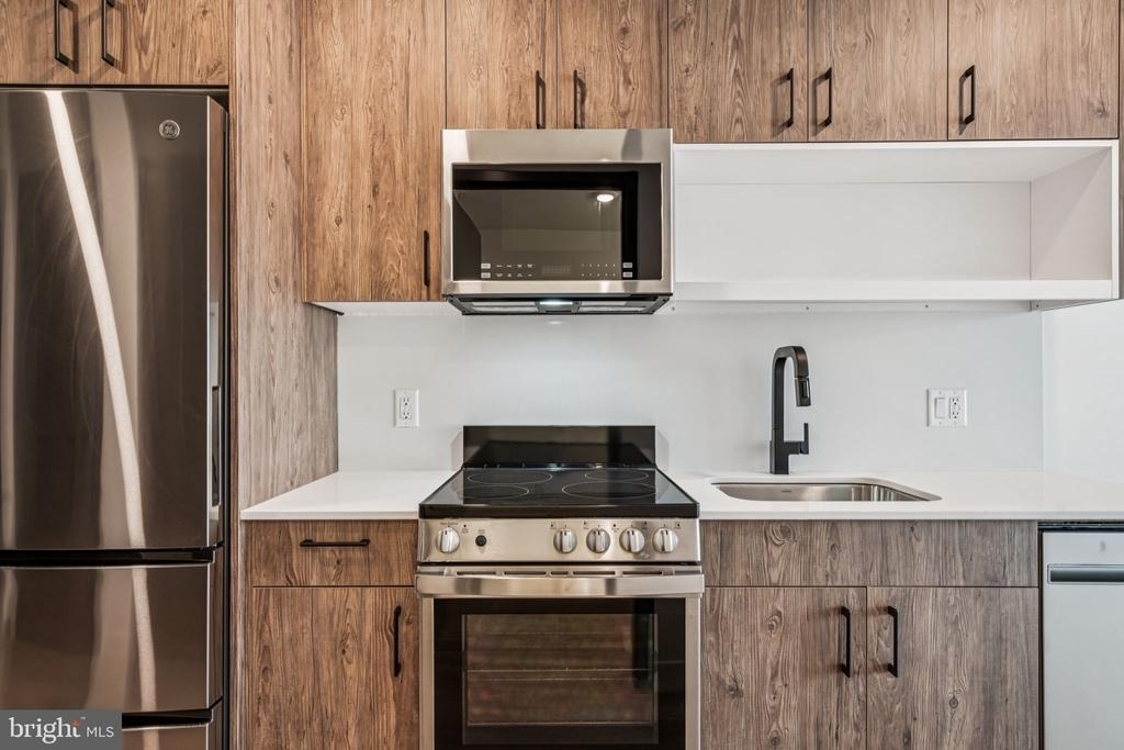 1122 Frankford Avenue - Photo 10