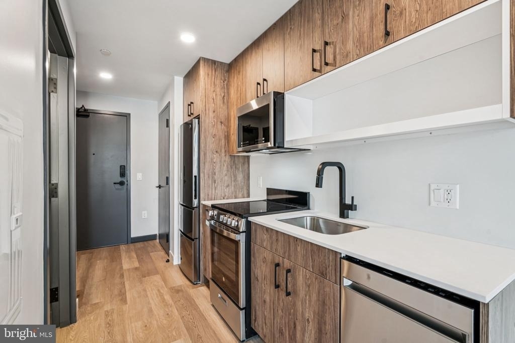 1122 Frankford Avenue - Photo 0