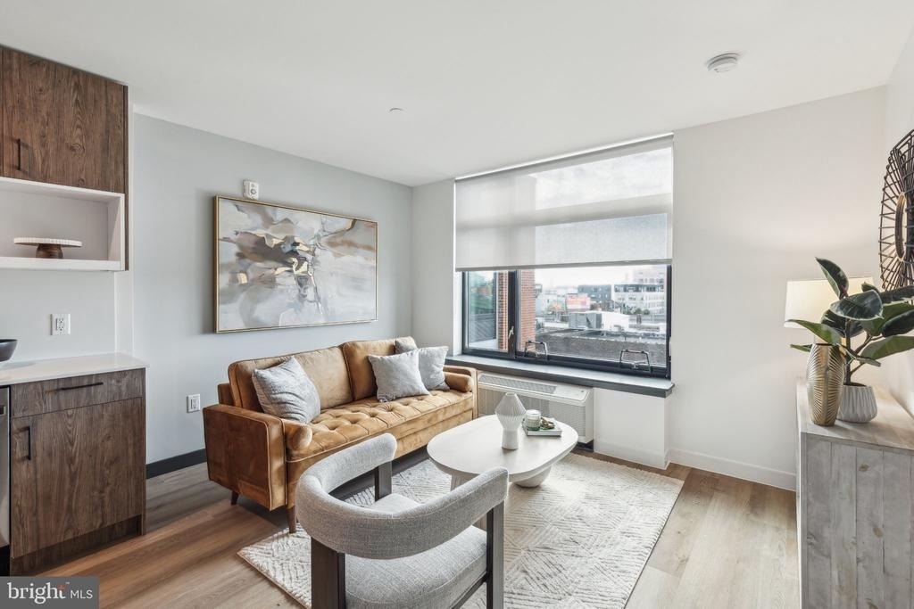 1122 Frankford Avenue - Photo 4