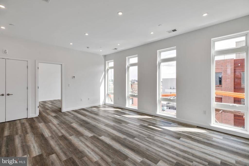860 N 3rd Street - Photo 6