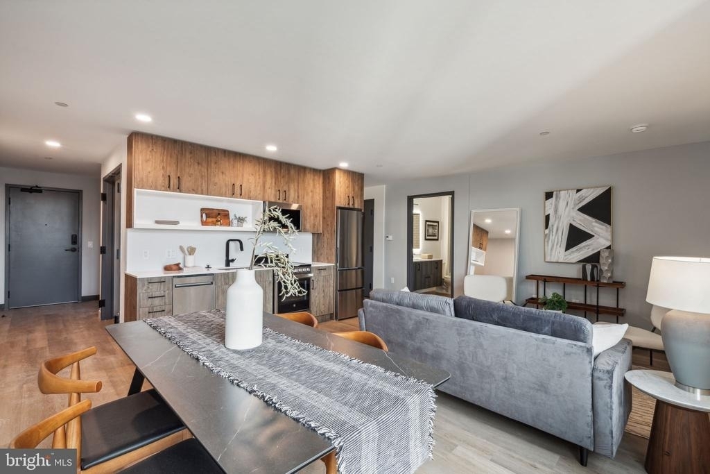 1122 Frankford Avenue - Photo 1