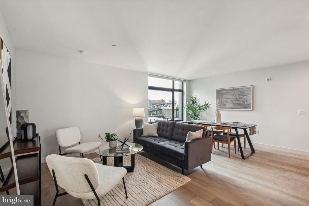 1122 Frankford Avenue - Photo 5