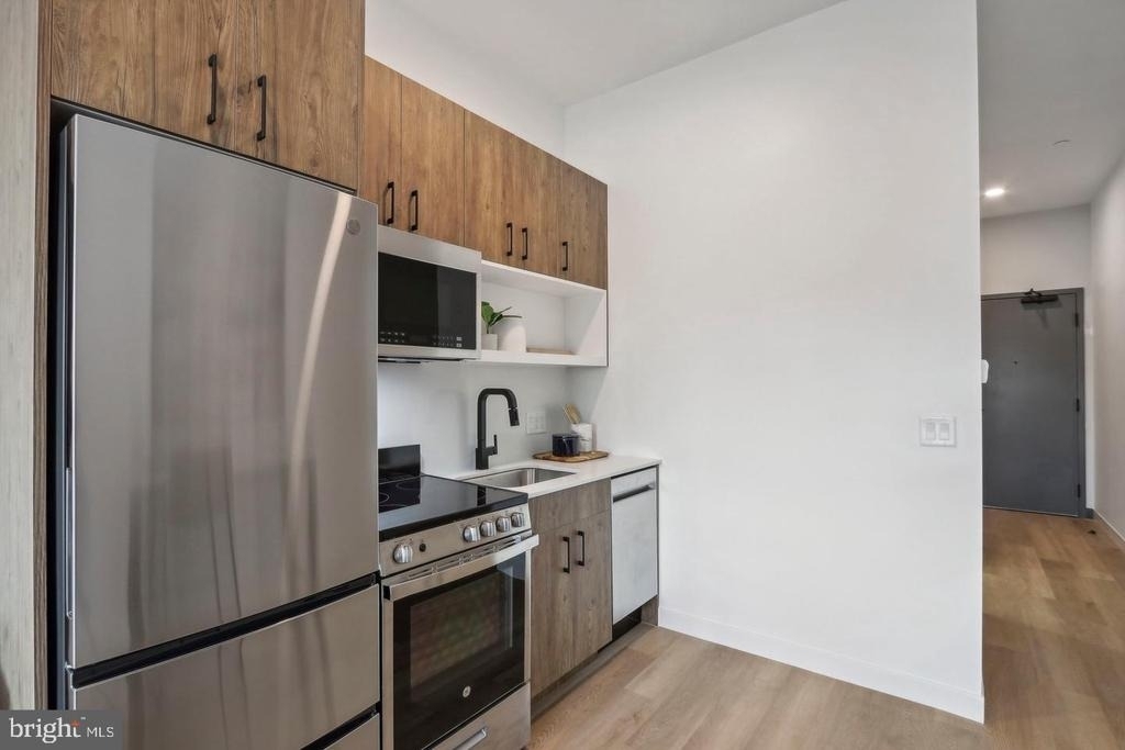 1122 Frankford Avenue - Photo 1