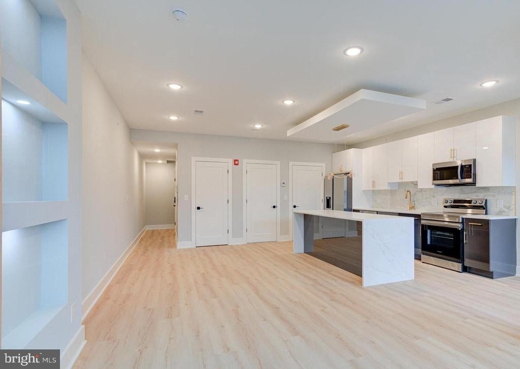 1805 Frankford Avenue - Photo 3