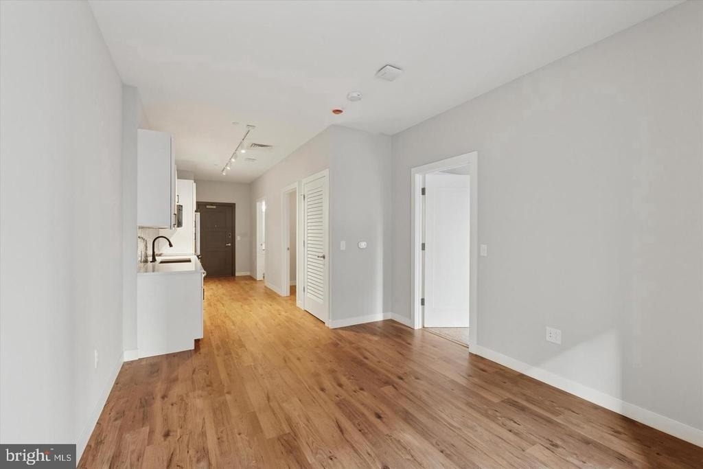 1219-23 Constitution Avenue - Photo 1