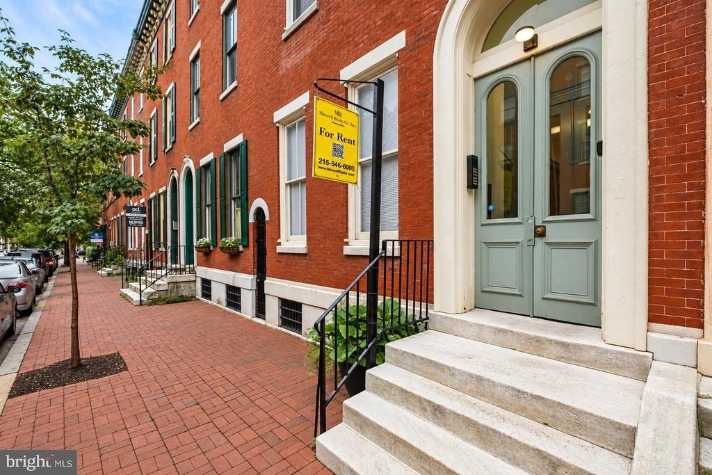 1716 Wallace Street - Photo 1