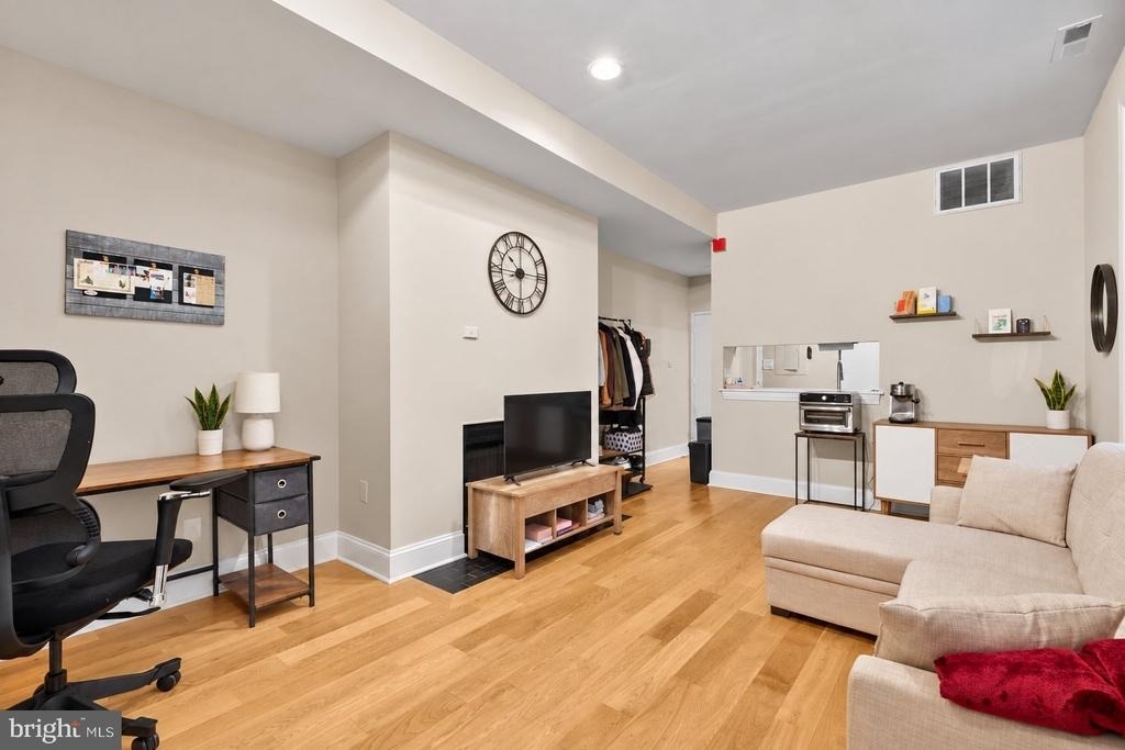 1716 Wallace Street - Photo 15