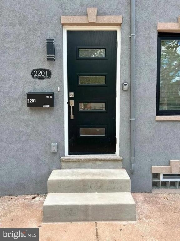 2201 S Norwood Street - Photo 0