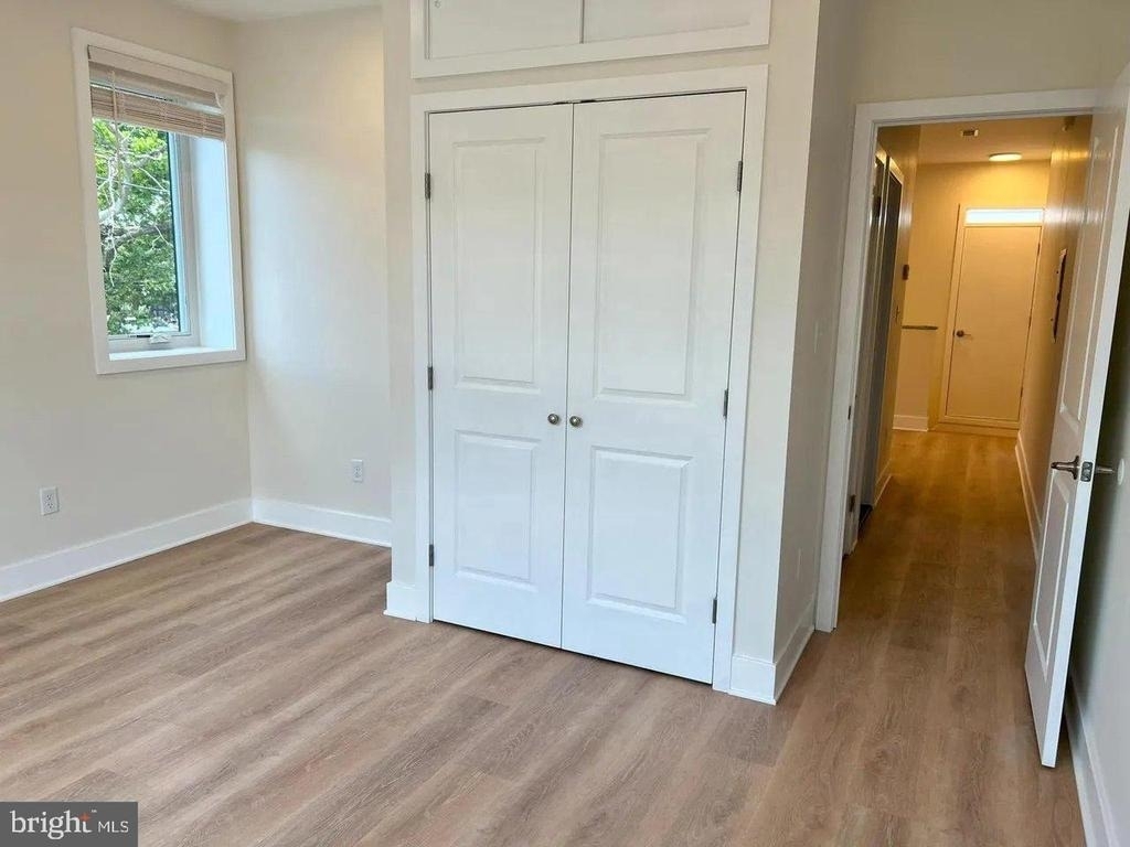 2201 S Norwood Street - Photo 4