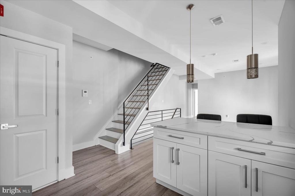 2000 E Huntingdon Street - Photo 7