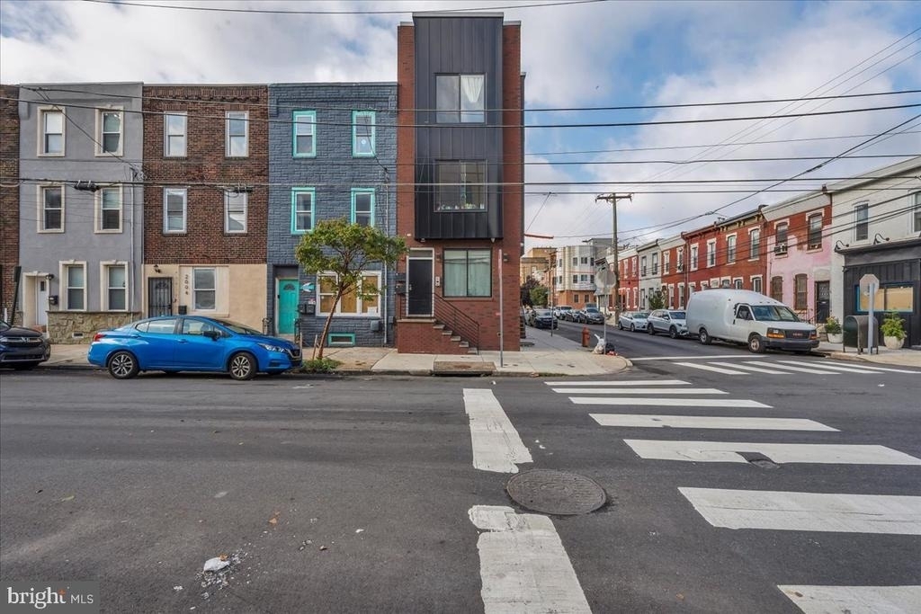 2000 E Huntingdon Street - Photo 0