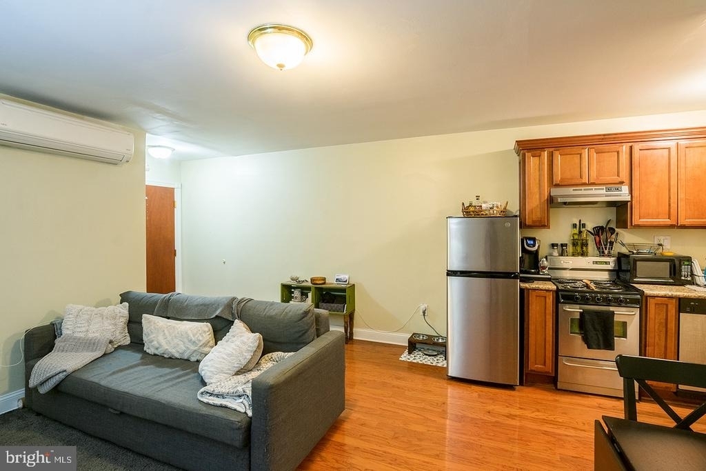 2504 S Broad Street - Photo 4