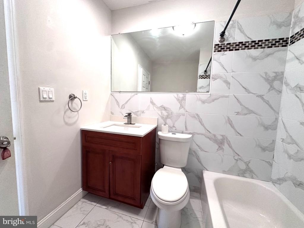 2251 Jackson Street - Photo 27