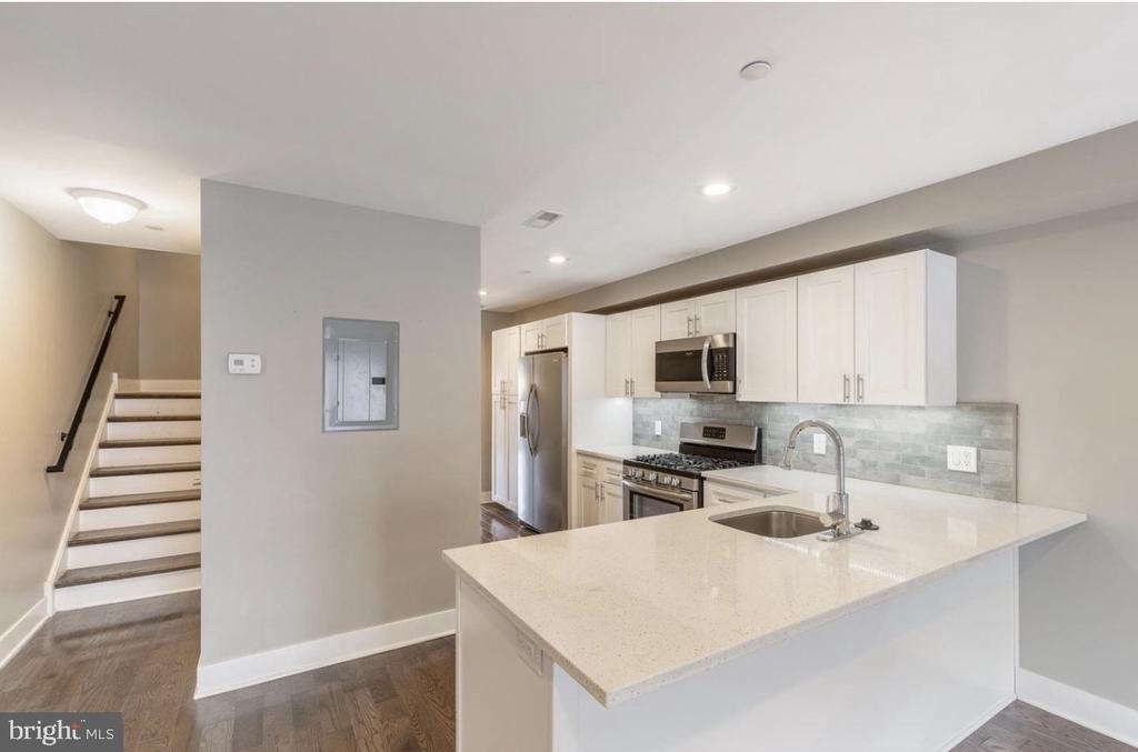 1248 N 25th Street - Photo 2