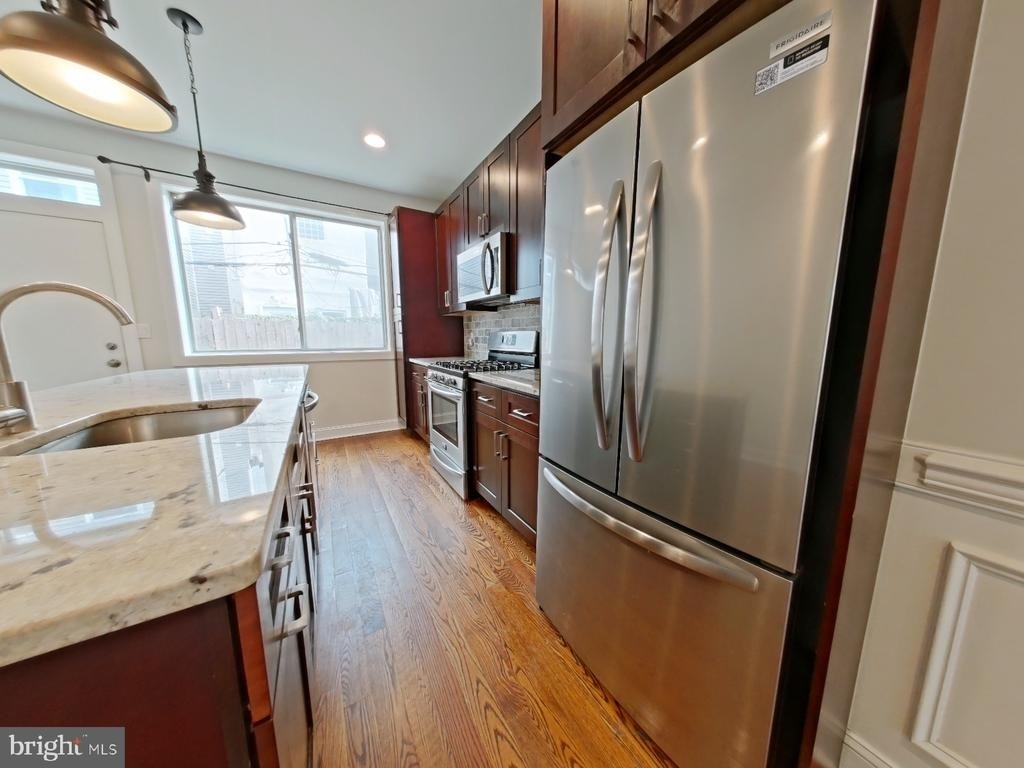 2017 Oakford Street - Photo 12