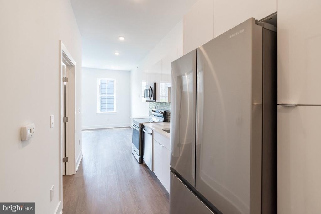 813 N Broad Street - Photo 5