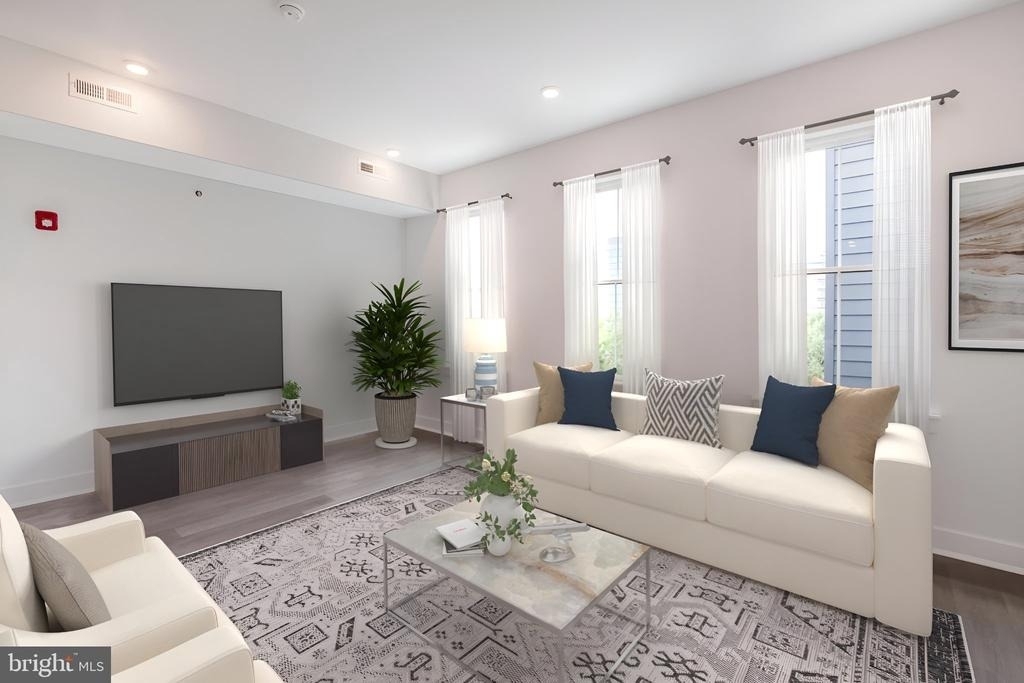813 N Broad Street - Photo 0