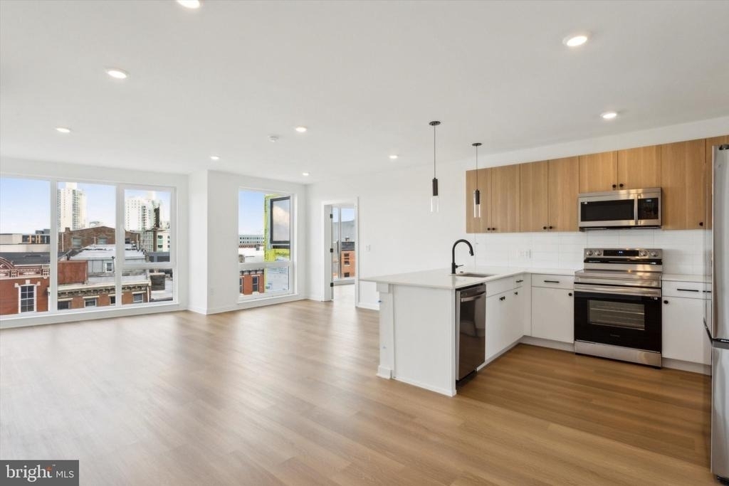 828 N 2nd Street - Photo 0