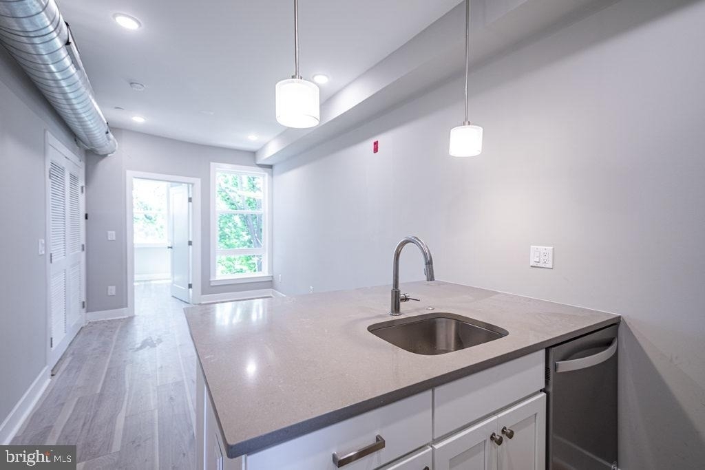 1020 S 53rd Street - Photo 2