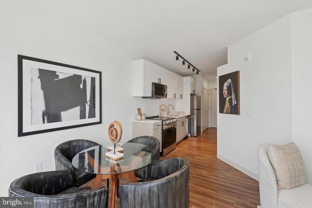 4240 Chestnut Street - Photo 2