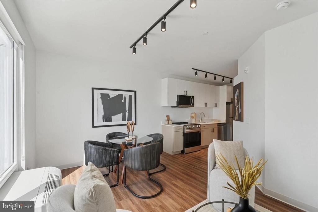 4240 Chestnut Street - Photo 6