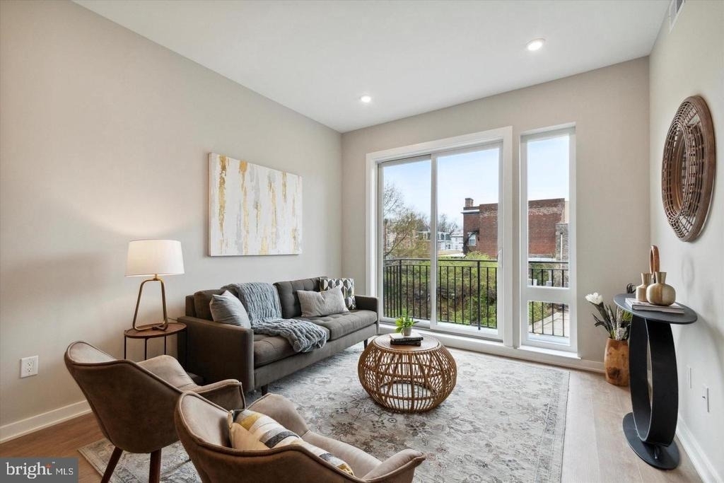 209 W Chelten Avenue - Photo 4