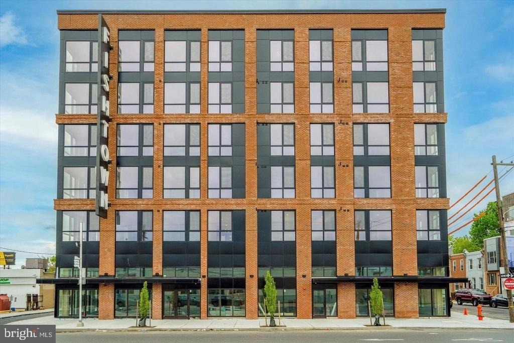 2636 E York St - Photo 3