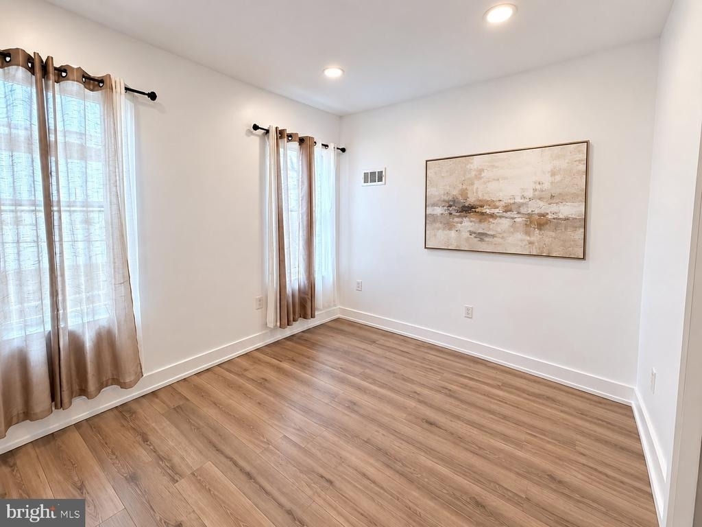 1929 N Patton Street - Photo 7