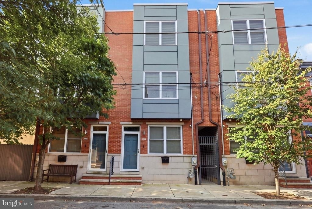 2138 Kater Street - Photo 2