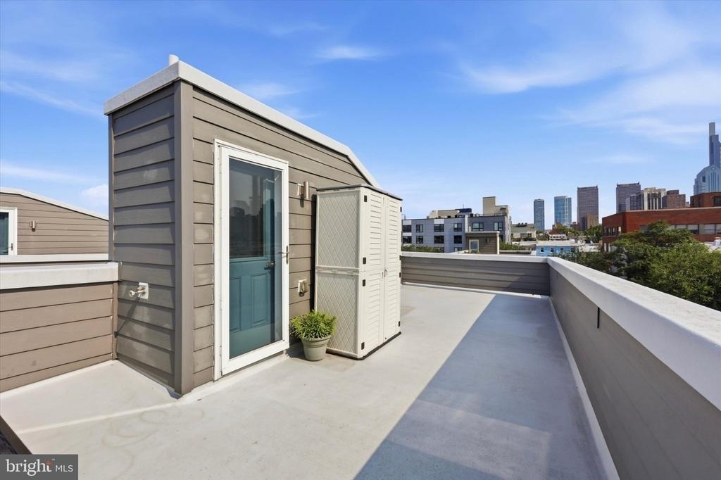 2138 Kater Street - Photo 32