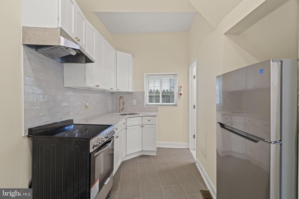844 3rd - Photo 10