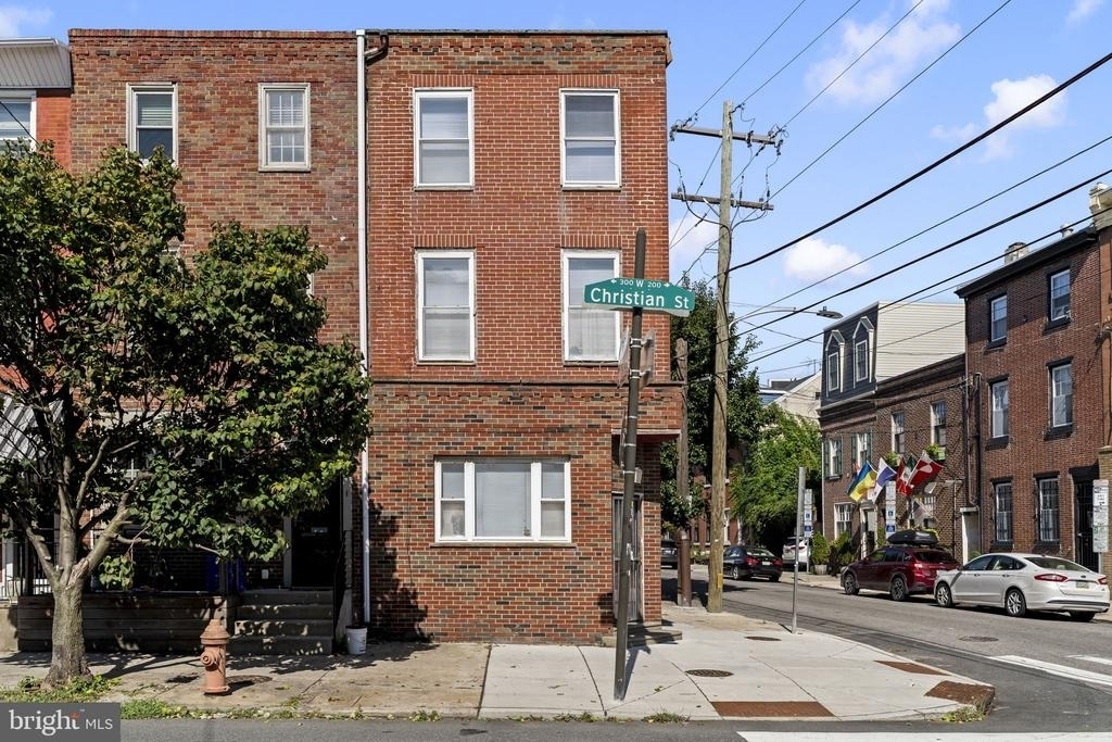 844 S 3rd - Photo 0