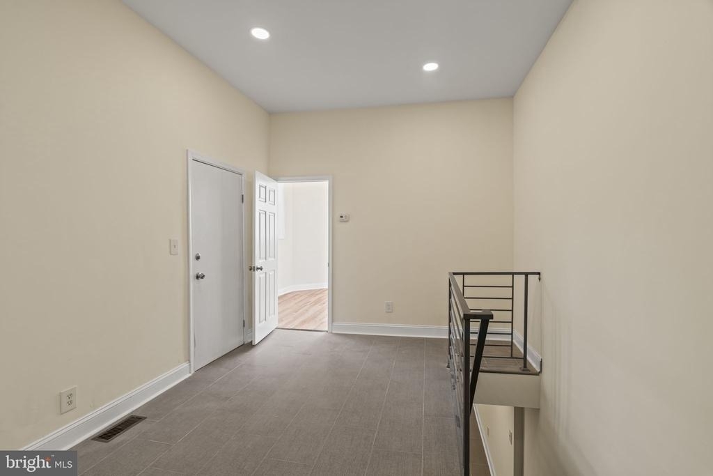 844 S 3rd - Photo 9