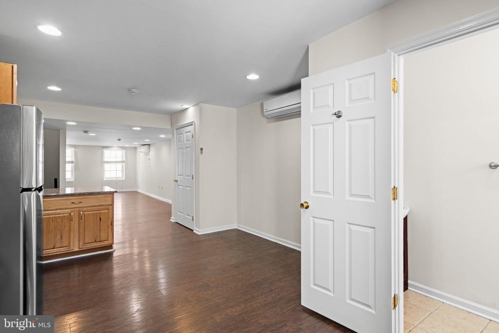 2054 Sansom Street - Photo 7