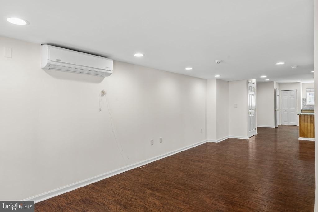 2054 Sansom Street - Photo 10