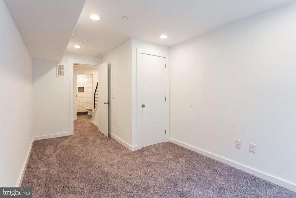 2611 Titan Street - Photo 15