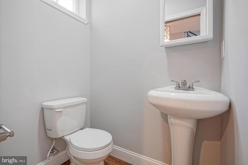 1348 N Dover Street - Photo 9